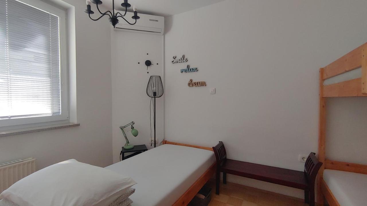 Goodlebang, 3 Bed Apartment, Center